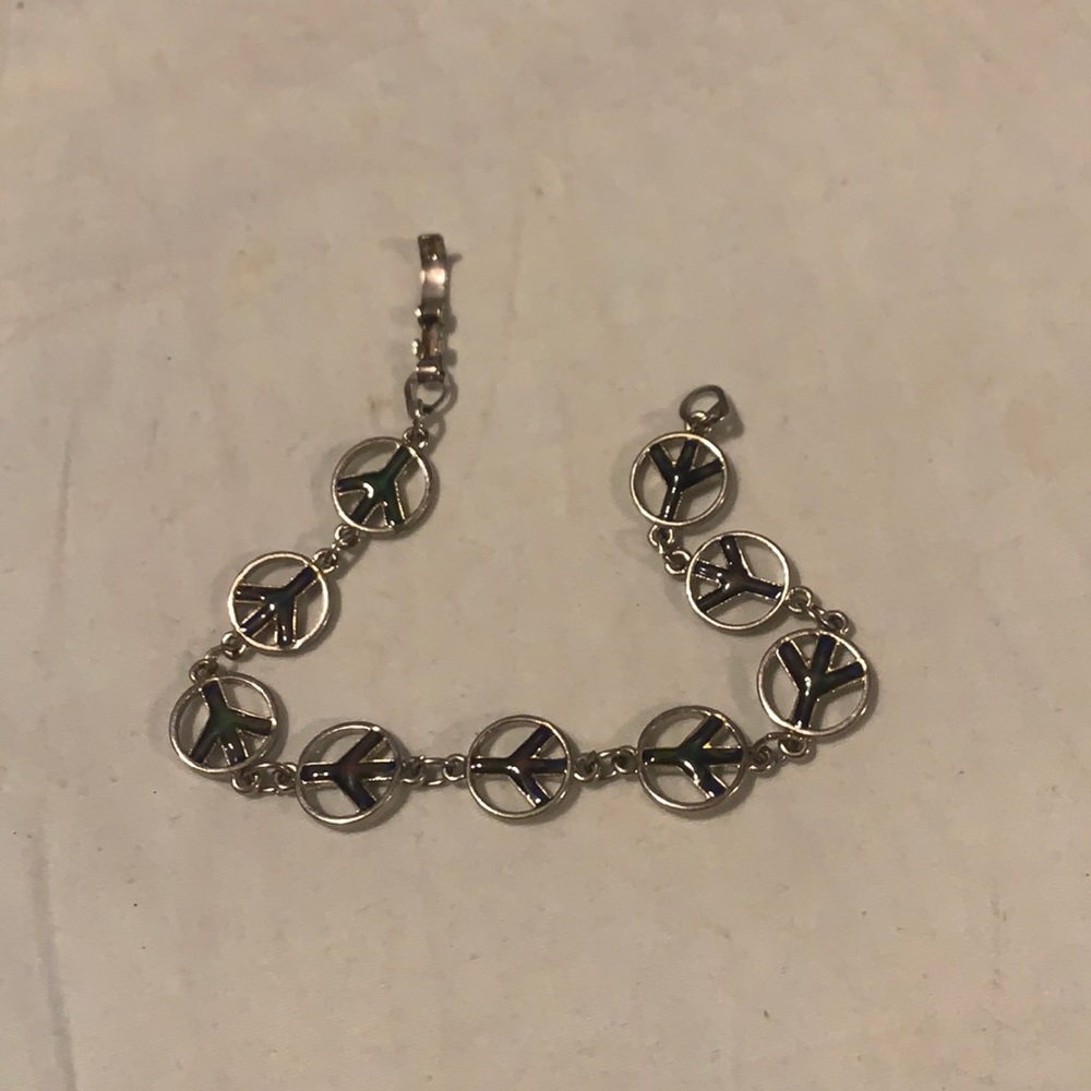 Peace sign bracelet